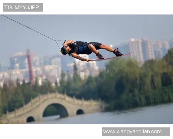 成都极限运动队以93分稳居联赛积分榜首位展现强劲实力